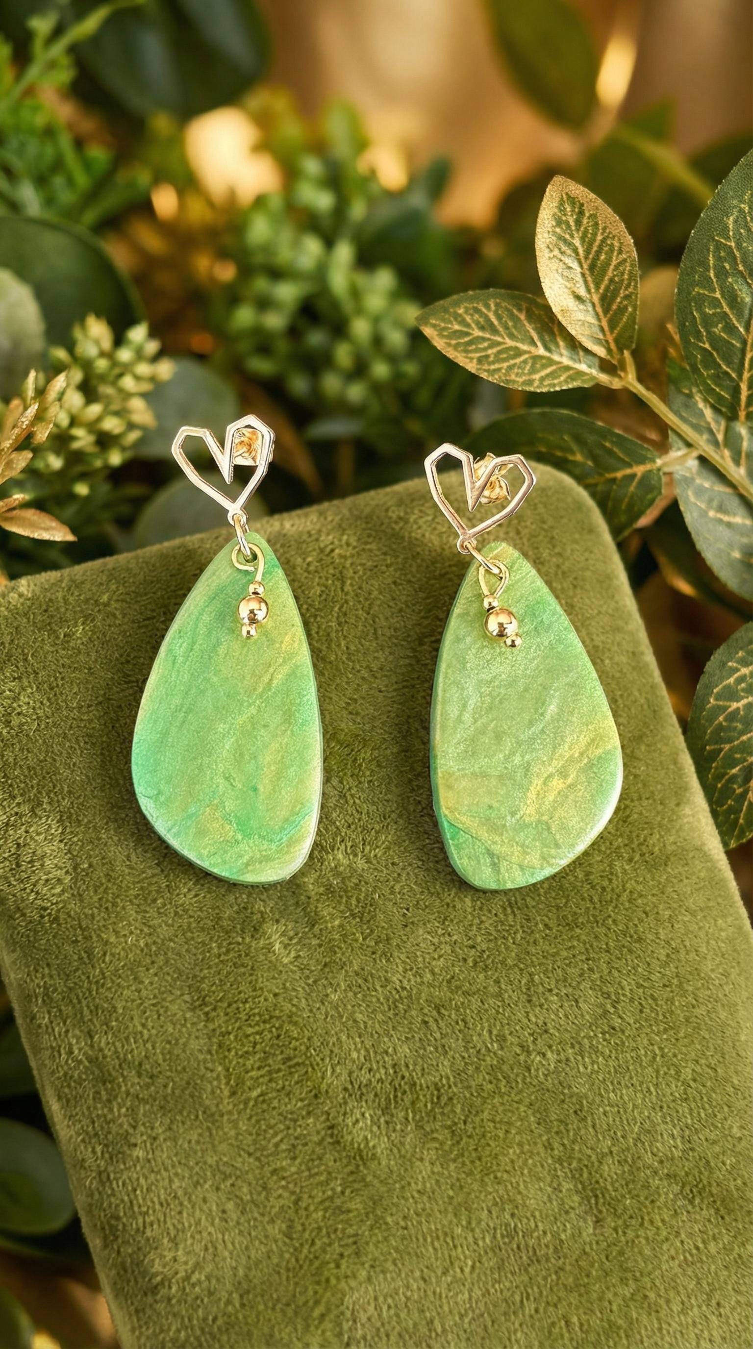 Green & Gold Marble Polymer Clay Drop Earrings – Handcrafted Gold Heart Dangles